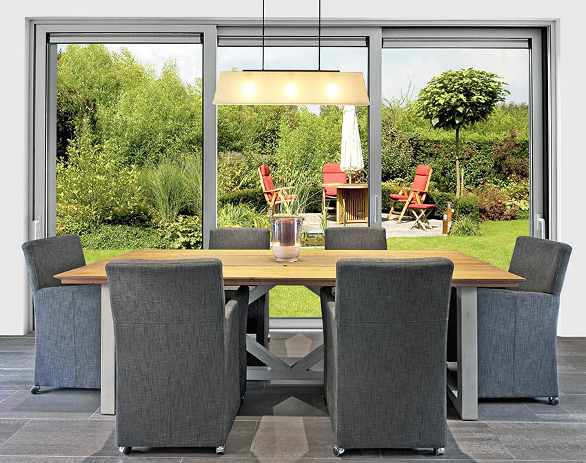 Dining room with sliding doors to patio