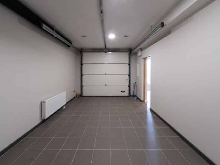 Porcelain Garage Floor Tiles (Benefits & Problems)