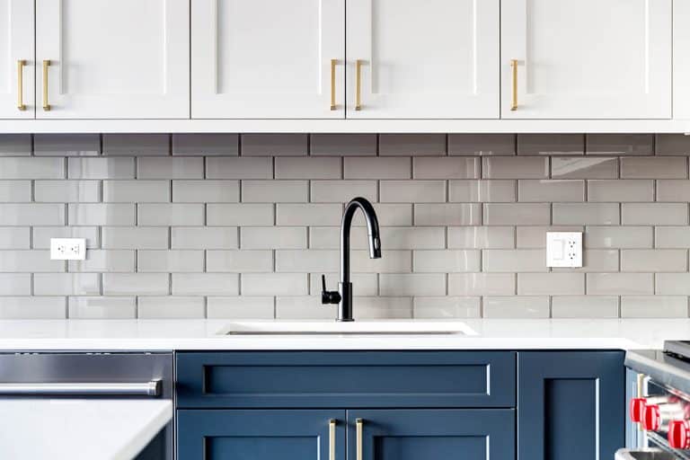 Modern Farmhouse Kitchen Backsplash Ideas (Materials & Options)